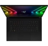 RAZER Blade RTX 3050 17,3 FHD i7-11800H 16GB RAM 512GB...