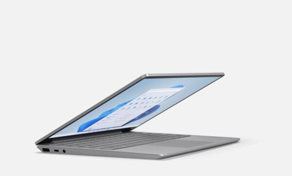 Microsoft Surface Laptop Go for Business, 12.4",Intel Core i5-1035G1 (4x 1.0GHz/3.6GHz), 8.0GB RAM, 256GB, Platin